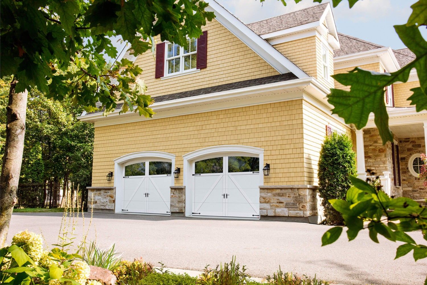 Carriage House Garage Doors ResidentialGaraga Garage Door Company