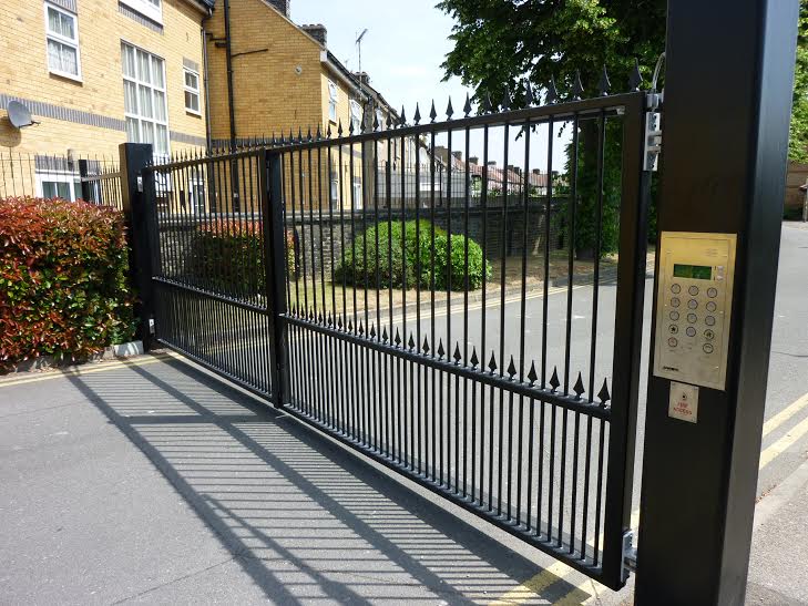 james-automation-double-leaf-swing-gates-7