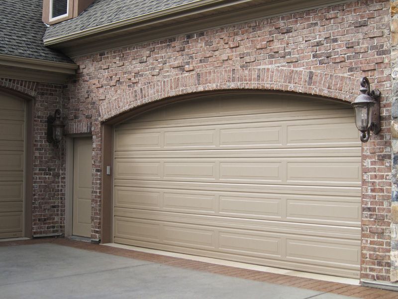 Porte de garage isolée: signification et avantages 